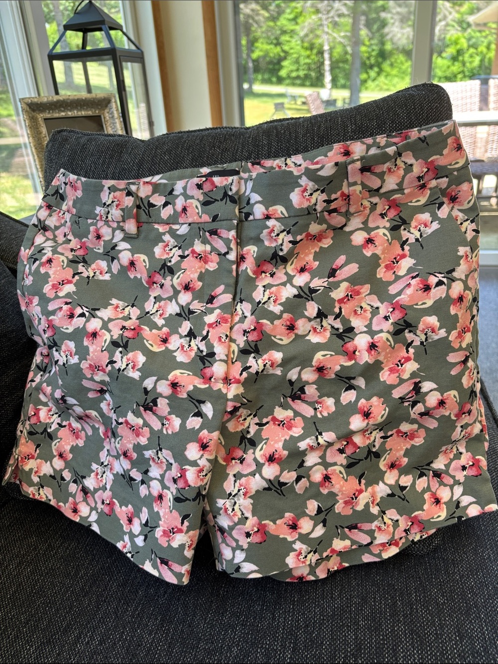 White House Black Market Floral Pink and Green Women's Shorts